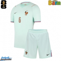 Frankrike Eduardo Camavinga #6 Bortedraktsett Barn VM 2026 Kortermet (+ Korte bukser)